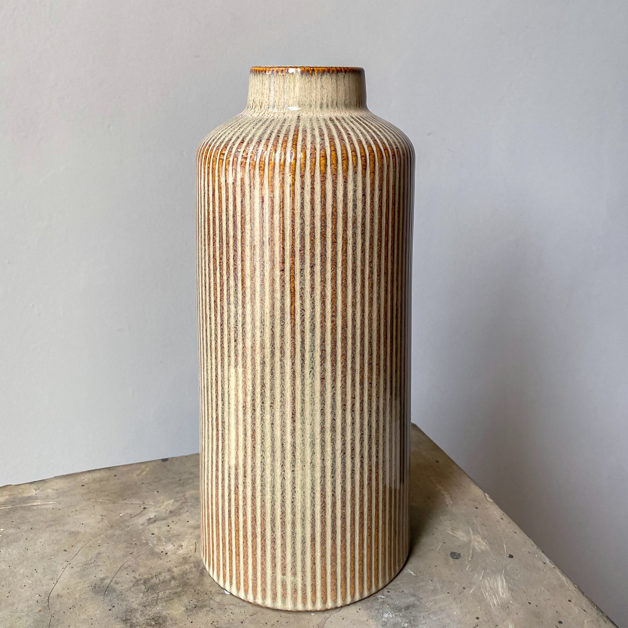 Trail vase