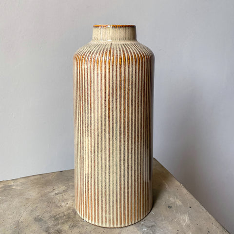 Trail vase